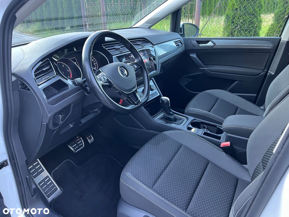 Volkswagen Touran 2.0 TDI BMT Active DSG - 10