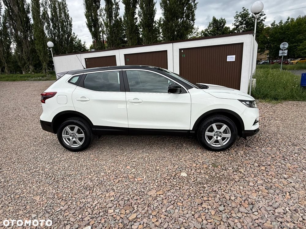 Nissan Qashqai 1.3 DIG-T AKARI - 13