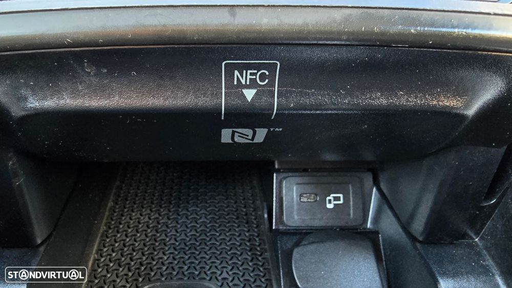 Mercedes-Benz E 220 - 52