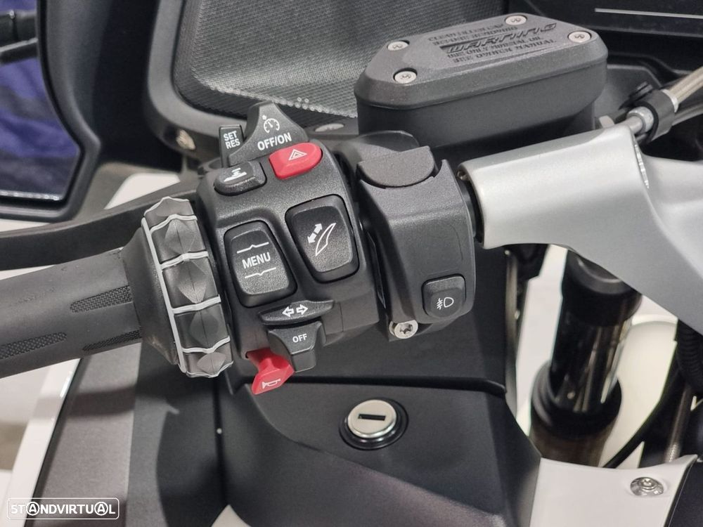 BMW R 1250 RT 1250RT White Alpin 3 - 11