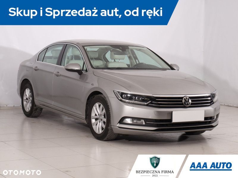 Volkswagen Passat - 3