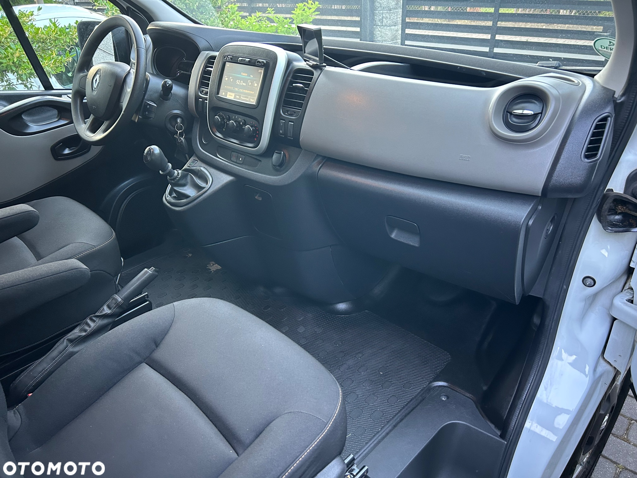 Renault Trafic - 16