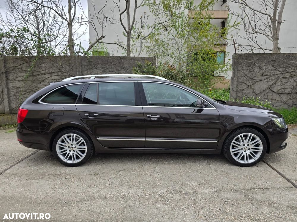 Skoda Superb 2.0 TDI 4X4 Elegance - 19