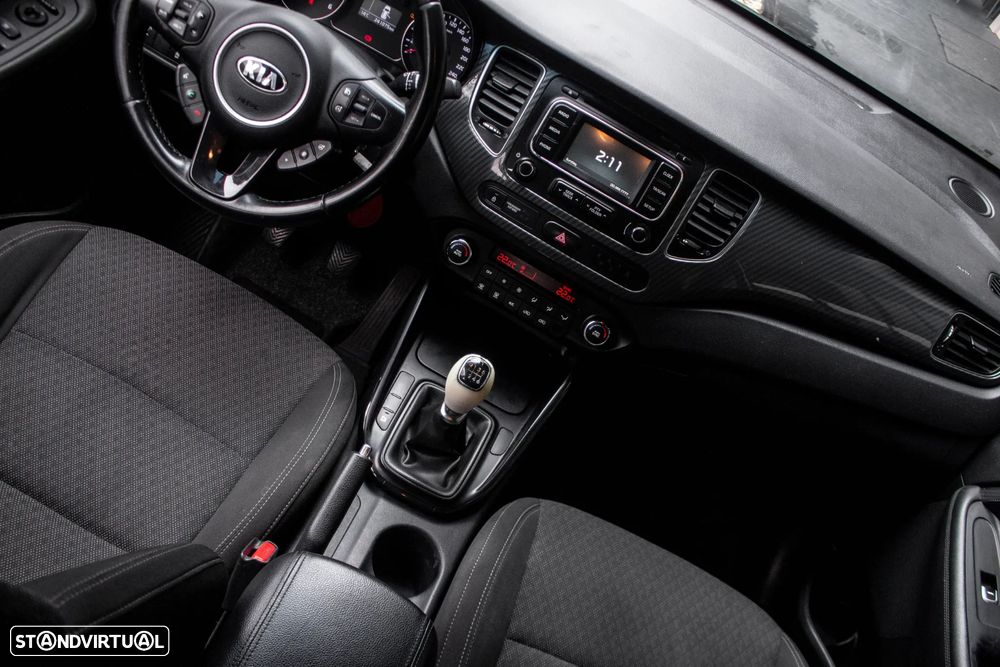 Kia Carens 1.7 CRDi ISG EX - 36