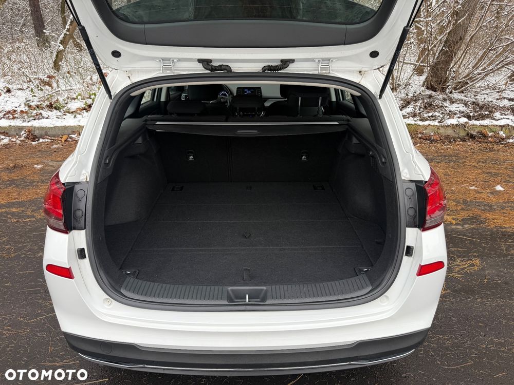 Hyundai i30 1.5 T-GDI 48V Modern - 11