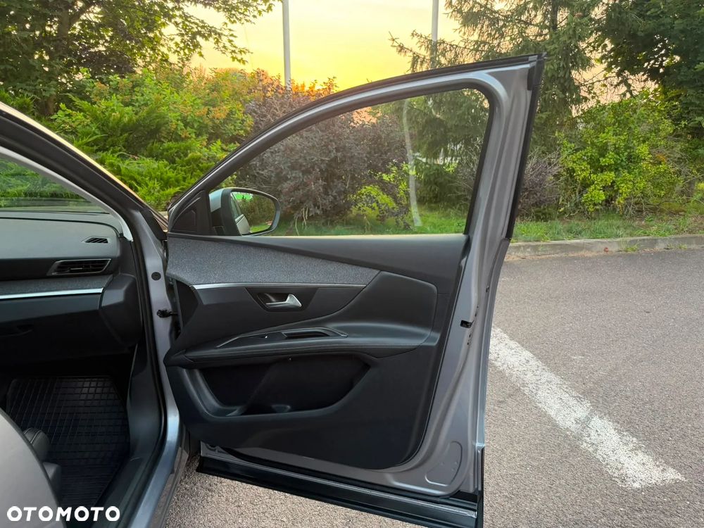 Peugeot 3008 BlueHDi 120 EAT6 Stop & Start Allure - 32