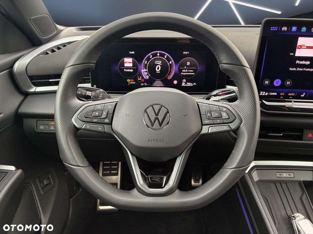 Volkswagen T-Roc - 14