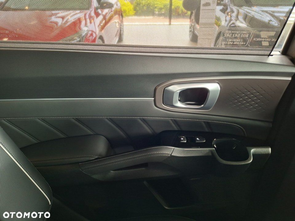 Kia Sorento - 33