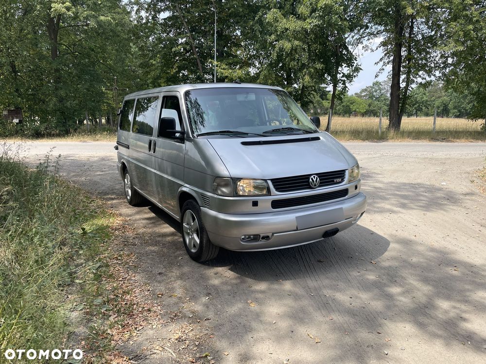 Volkswagen Multivan - 9