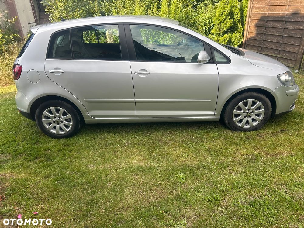 Volkswagen Golf Plus 1.6 FSI Comfortline - 6