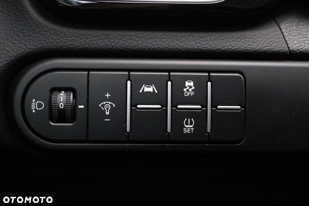Kia XCeed - 12