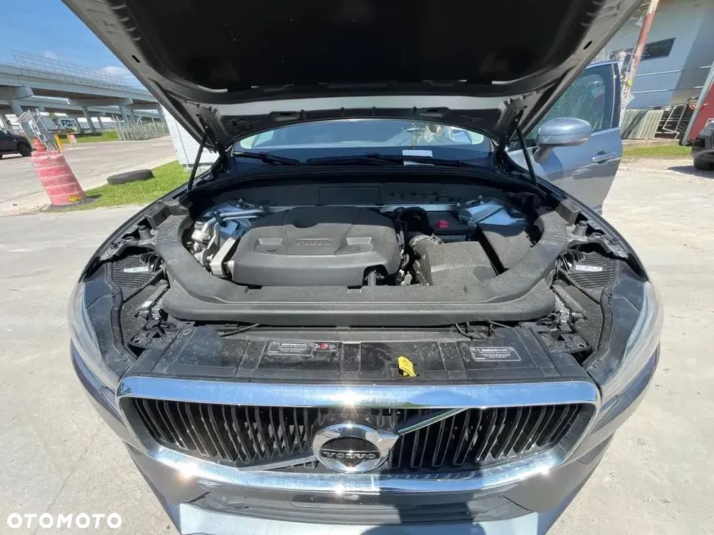 Volvo XC 60 T5 AWD Momentum - 23