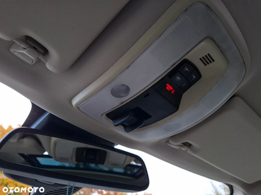 Volvo XC 60 D5 AWD - 18