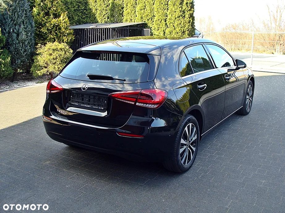Mercedes-Benz Klasa A 250 e 8G-DCT Progressive Advanced - 5