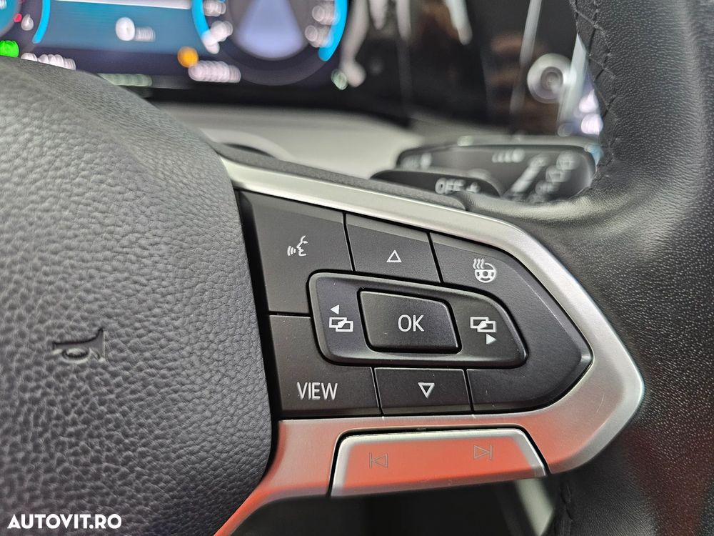 Volkswagen Golf 2.0 TDI 116CP DSG Life - 9