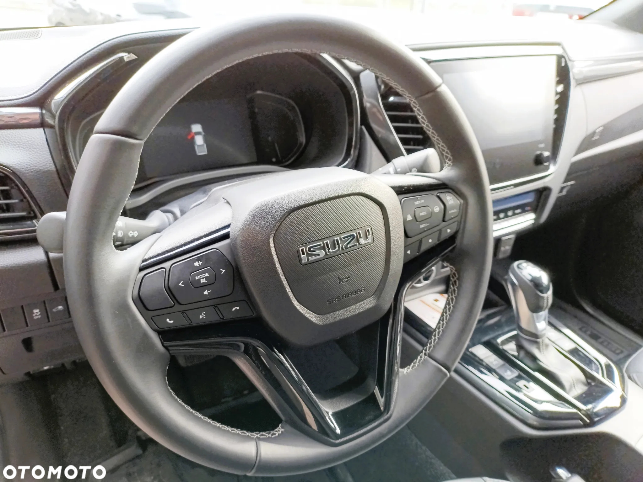 Isuzu D-Max 1.9 DC LSE - 12