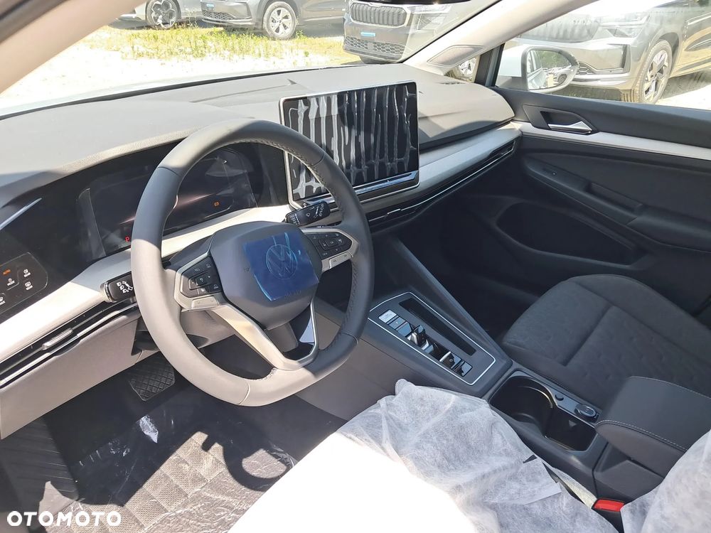 Volkswagen Golf VIII 1.5 eTSI EVO Life DSG - 9