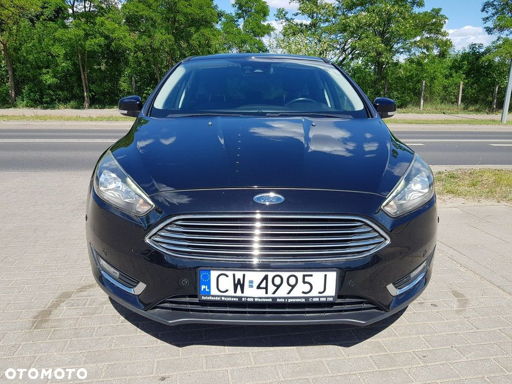 Ford Focus 1.5 EcoBoost STart-Stopp-System TITANIUM - 2
