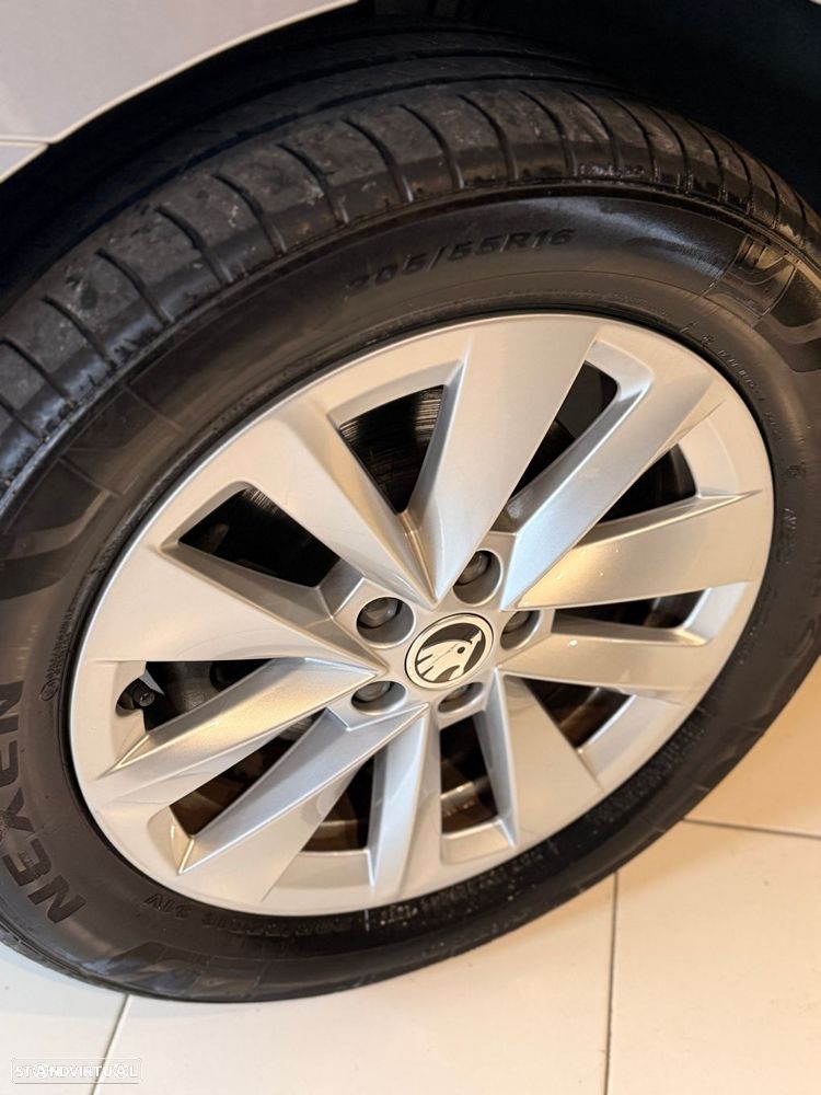 Skoda Scala 1.0 TSI DSG - 44