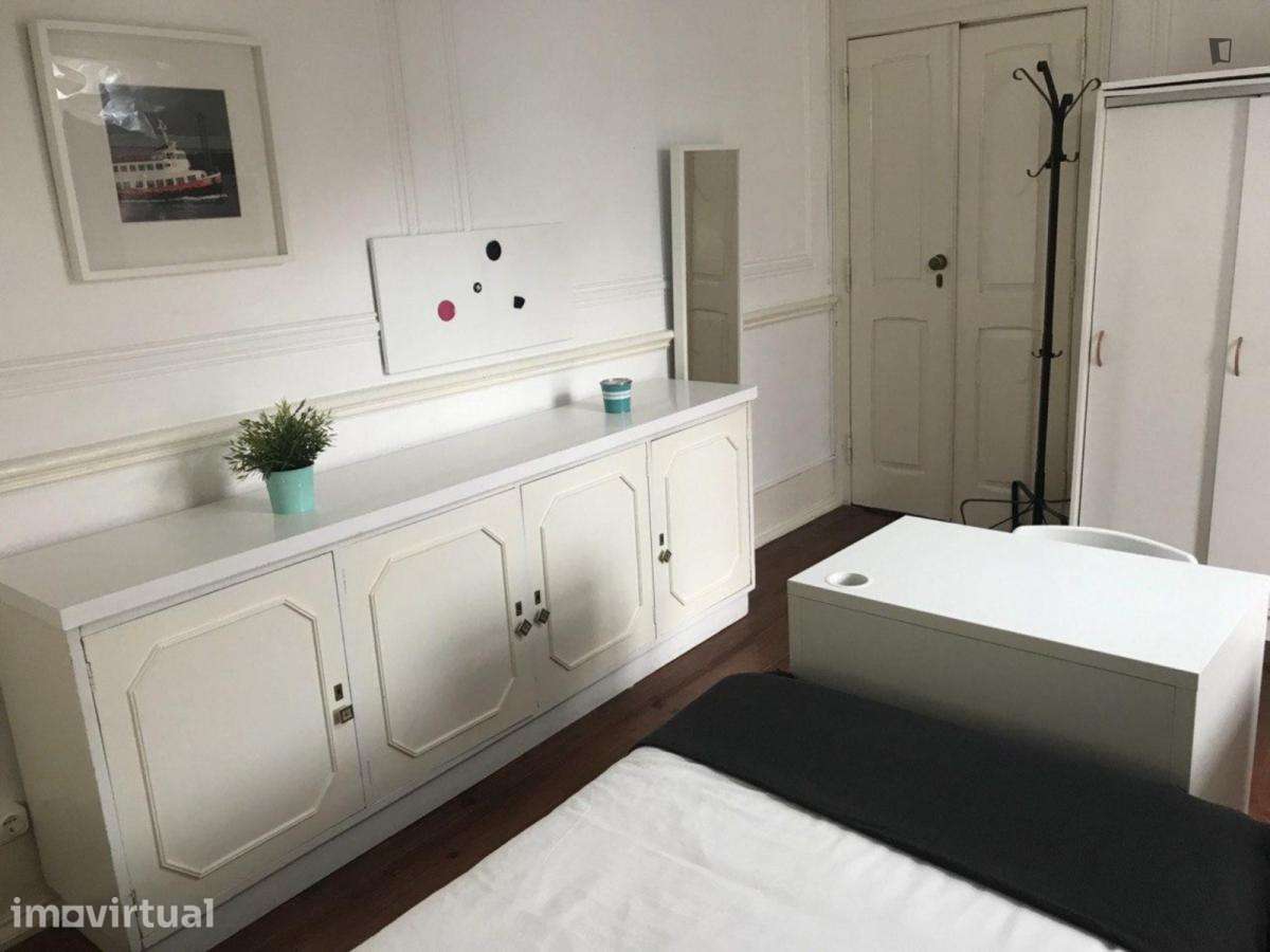 Quarto - localizado em Arroios Lisbon - Grande imagem: 5/18