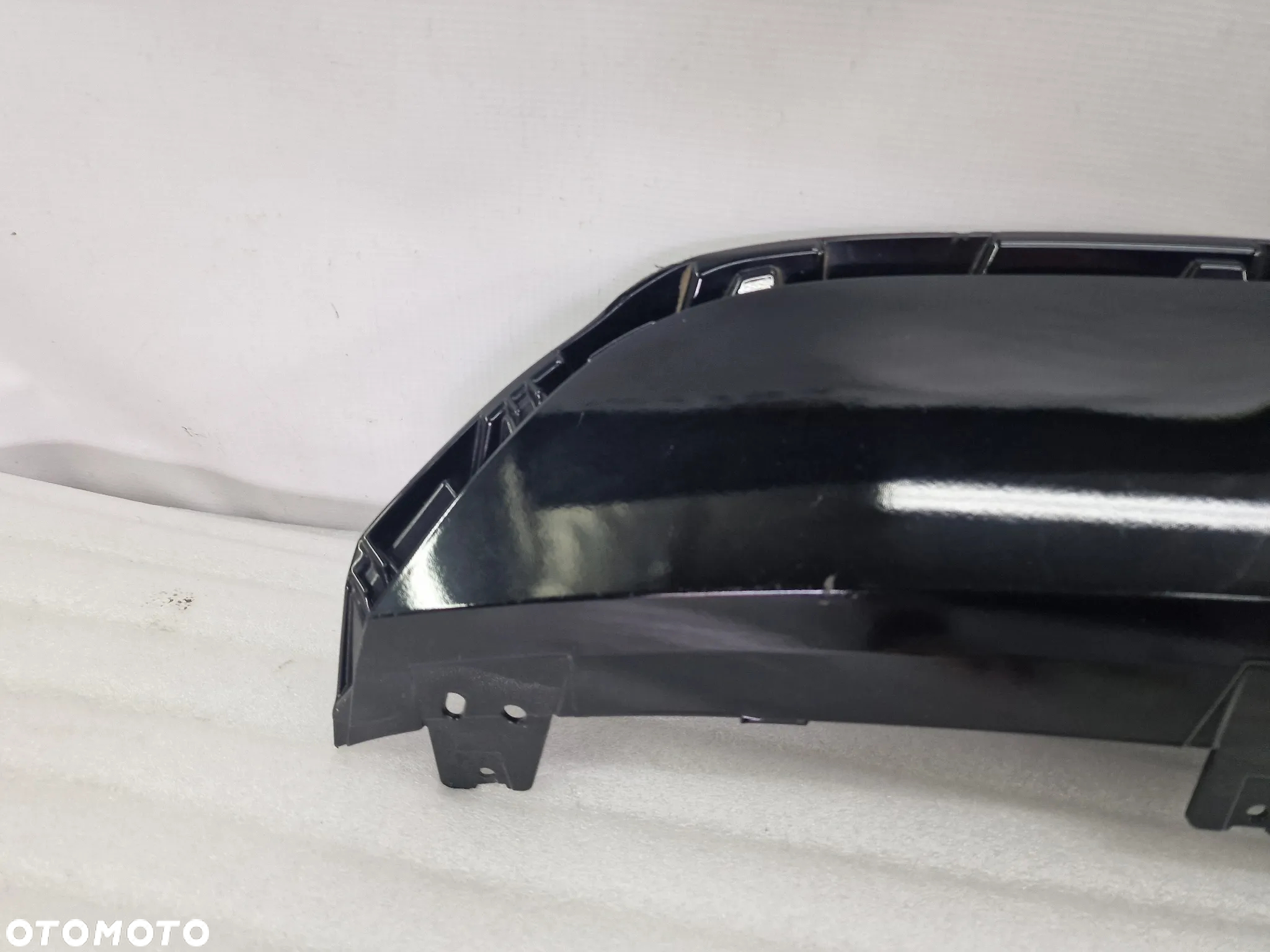 RENAULT MEGANE IV 4 KOMBI 16- DYFUZOR / SPOJLER ZDERZAKA TYLNEGO TYLNIEGO TYŁ NA WYSOKI POŁYSK , NR 850180956R , NR AUKCJI DT533 - 2