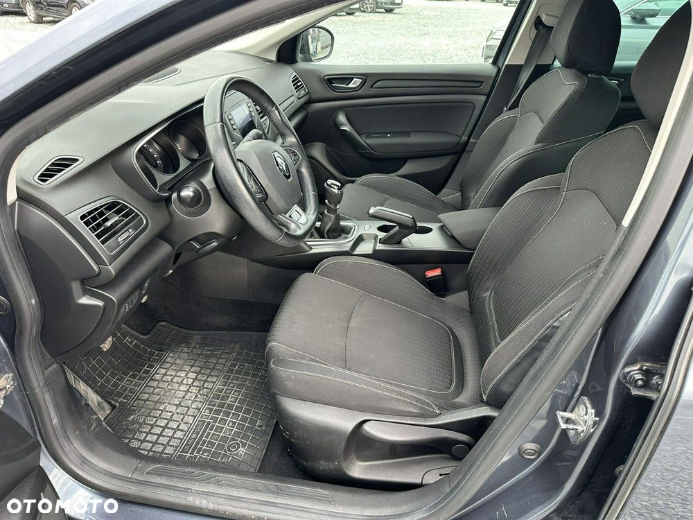 Renault Megane 1.6 SCe Limited - 11