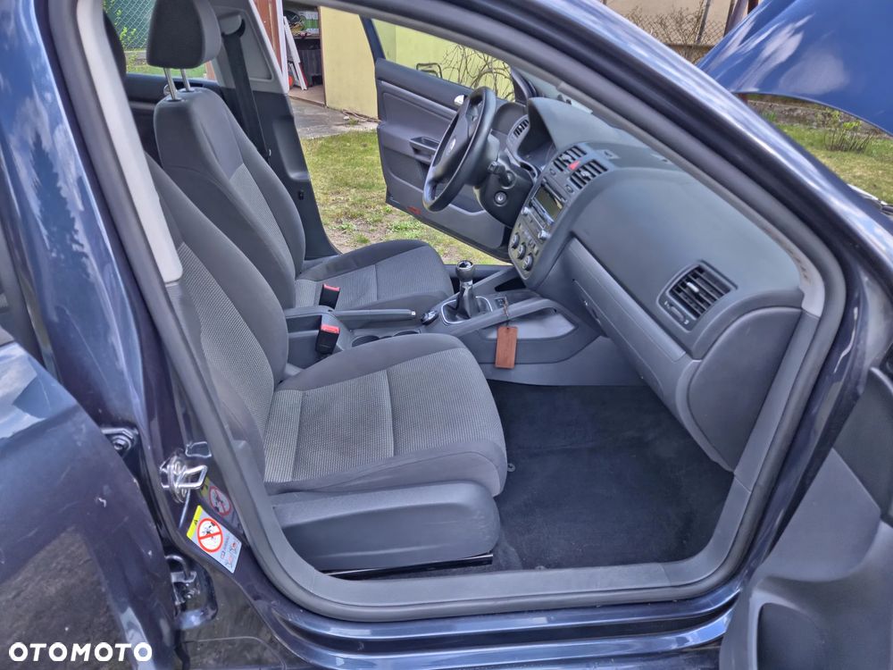 Volkswagen Golf 1.6 Trendline - 9