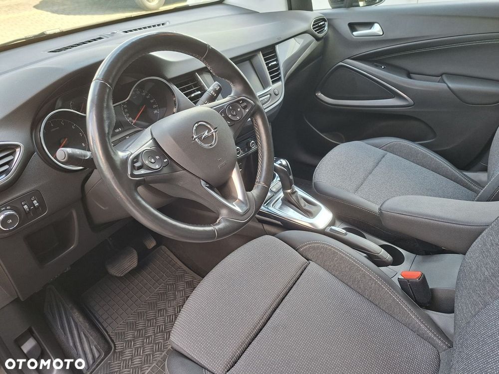 Opel Crossland - 10