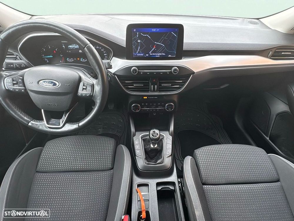 Ford Focus SW - 14