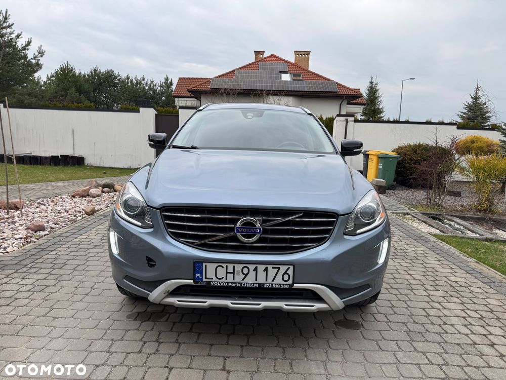 Volvo XC 60 T6 AWD Geartronic RDesign - 2