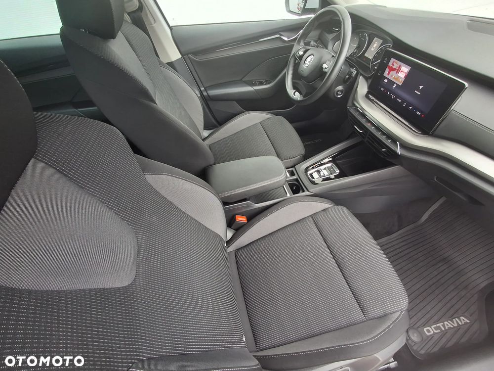 Skoda Octavia 1.5 TSI e-Tec Ambition DSG - 12