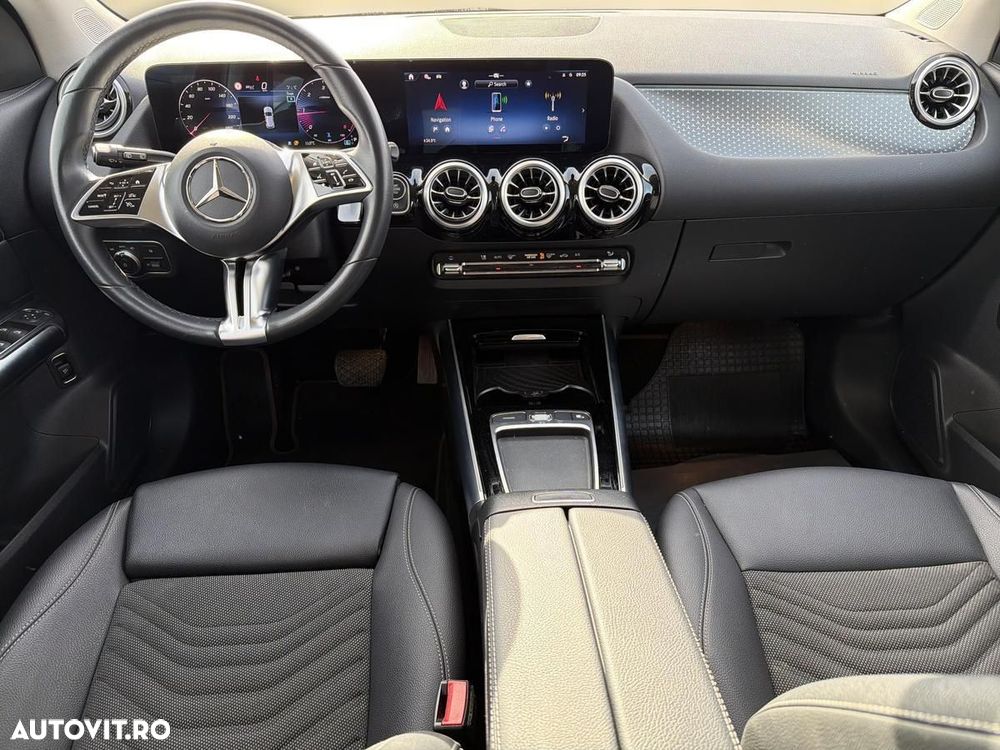 Mercedes-Benz GLA 200 d 4MATIC Aut. - 12