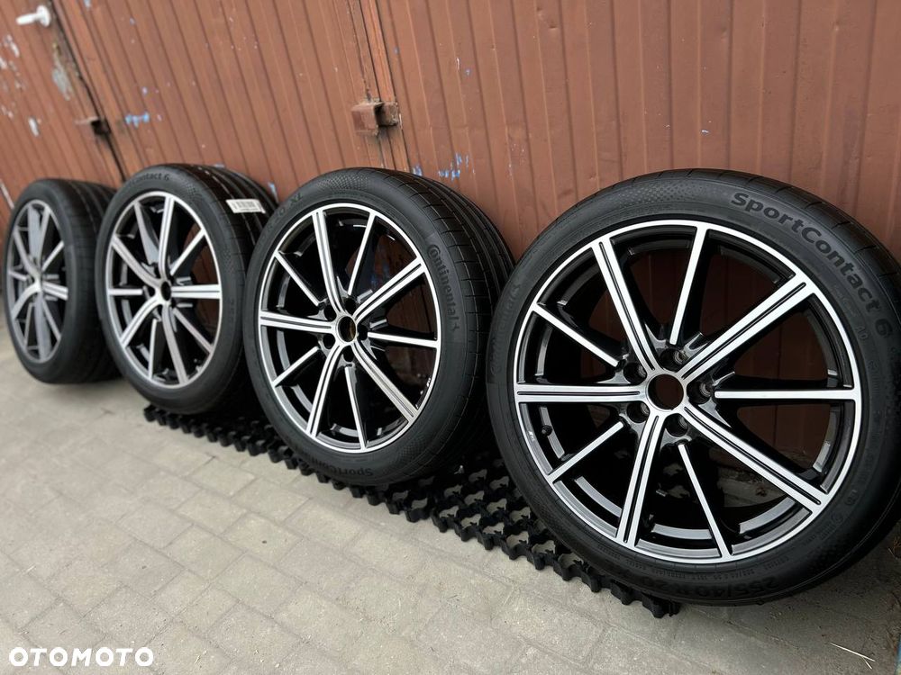 Zestaw Felg nowych AUDI RS r20 (Q5 ,A5, A6,A7) - 1
