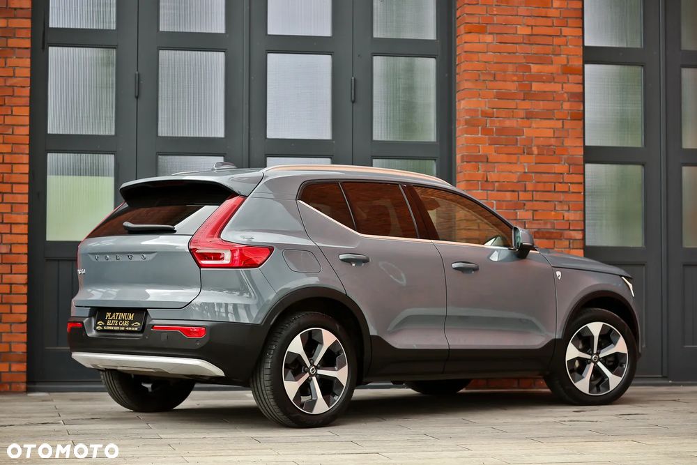 Volvo XC 40 B4 AWD Plus Bright - 16