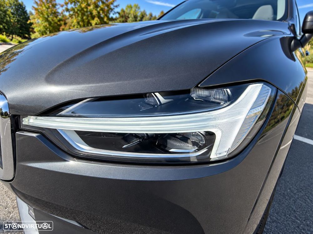 Volvo XC 60 2.0 T8 PHEV Inscription AWD - 8