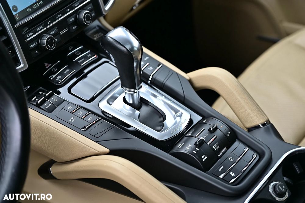 Porsche Cayenne 3.0 L - 17