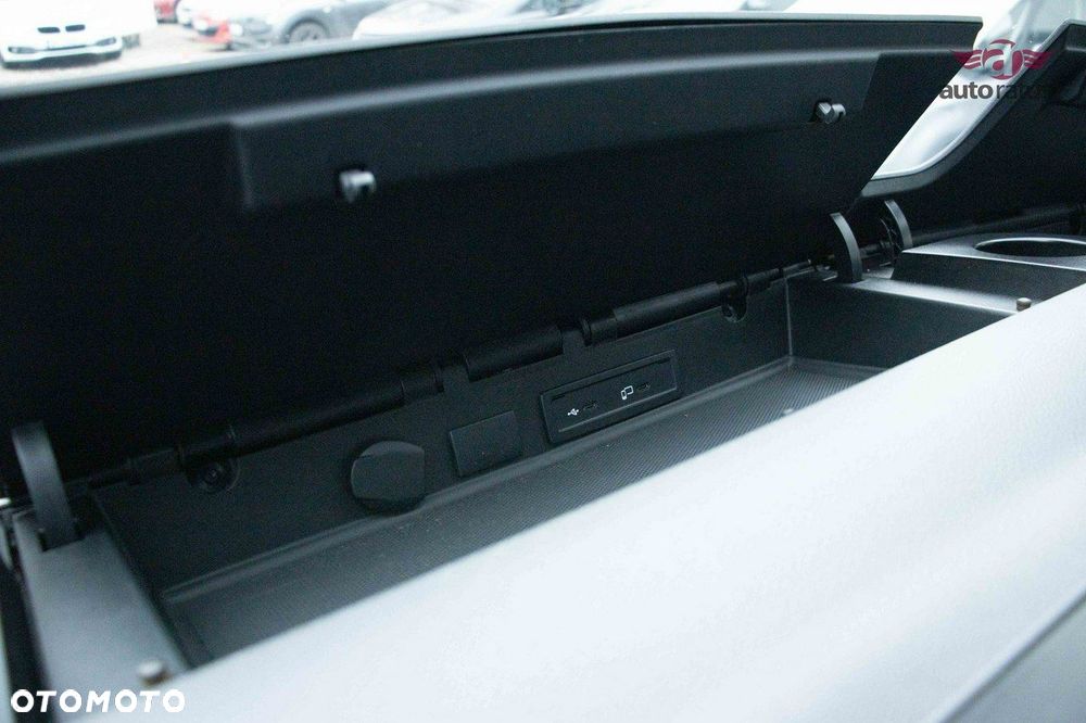 Mercedes-Benz Sprinter - 40