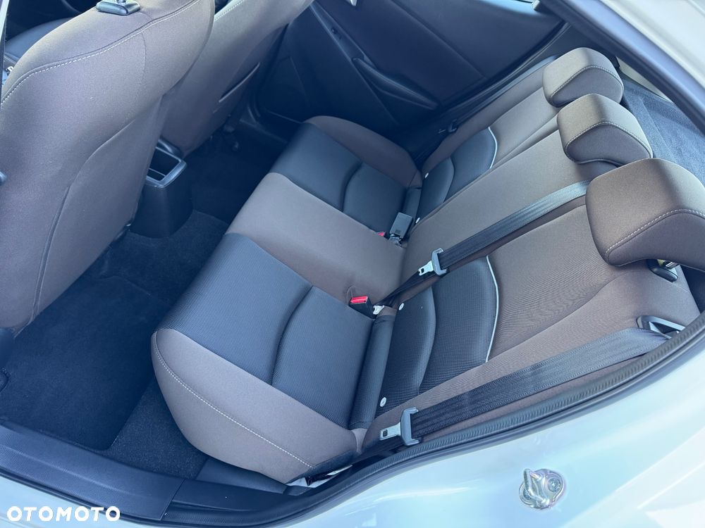 Mazda 2 SKYACTIV-G 90 White Edition - 26