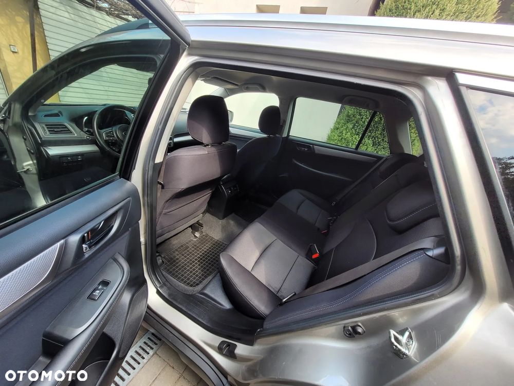 Subaru Outback 2.0D Active - 19