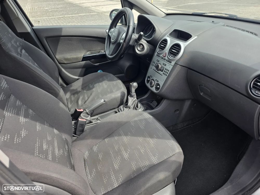 Opel Corsa - 11