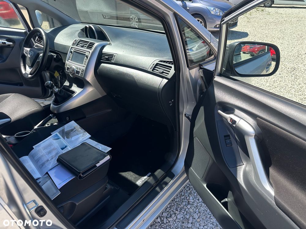 Toyota Verso 1.8 Executive - 18