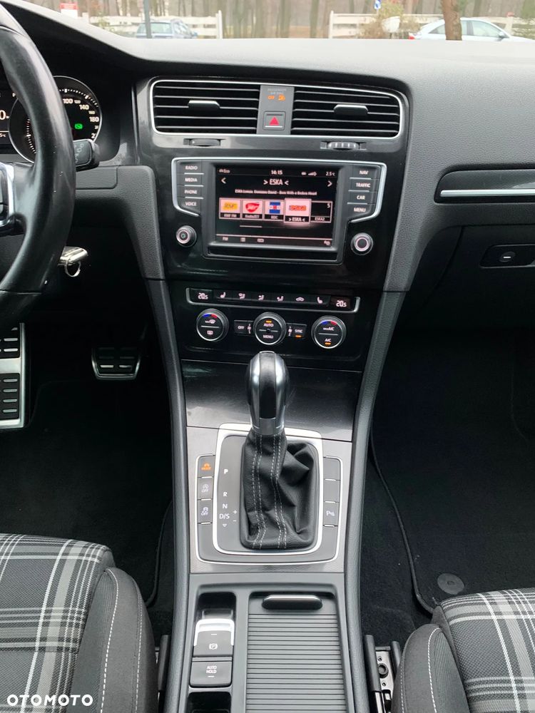 Volkswagen Golf GTD 2.0 TDI SCR DSG - 10