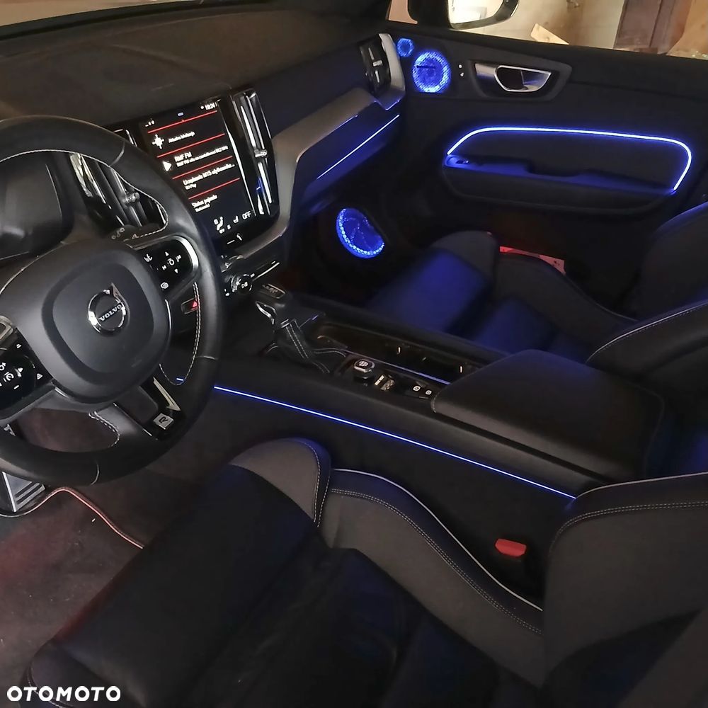 Volvo XC 60 D4 SCR R-Design - 33