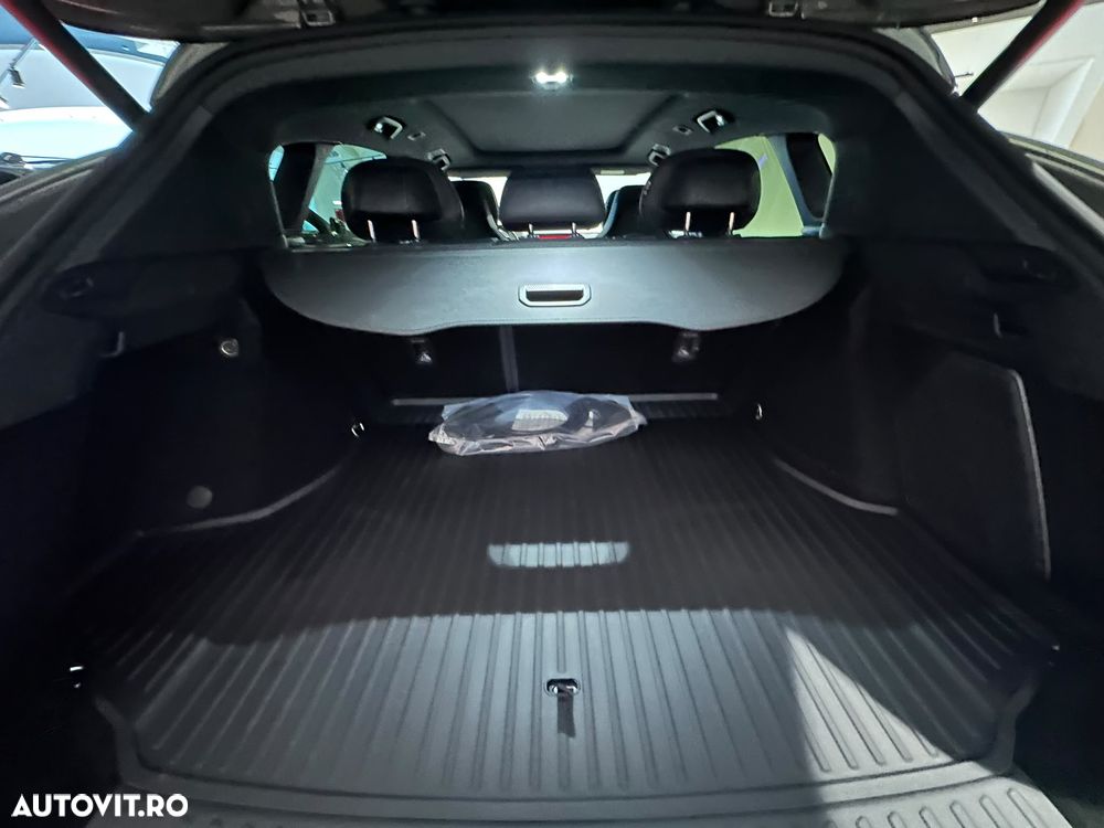 Lynk&Co 08 - 19