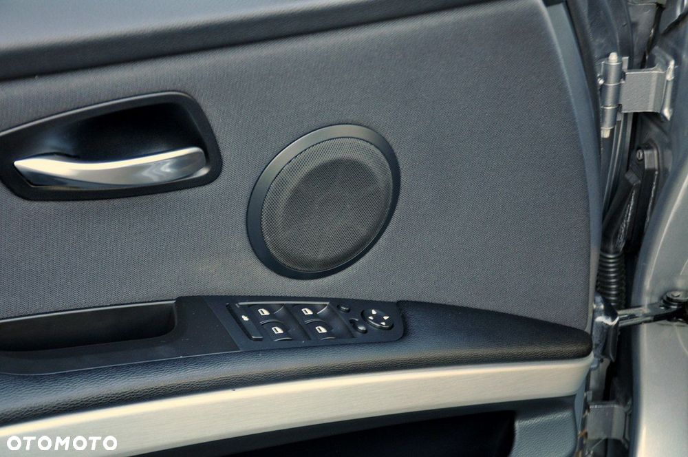 BMW Seria 3 - 37