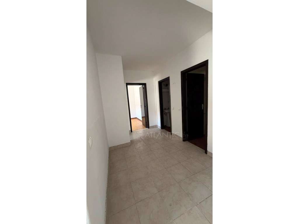 Apartamento T3 Tapada das Mercês - Grande imagem: 4/13