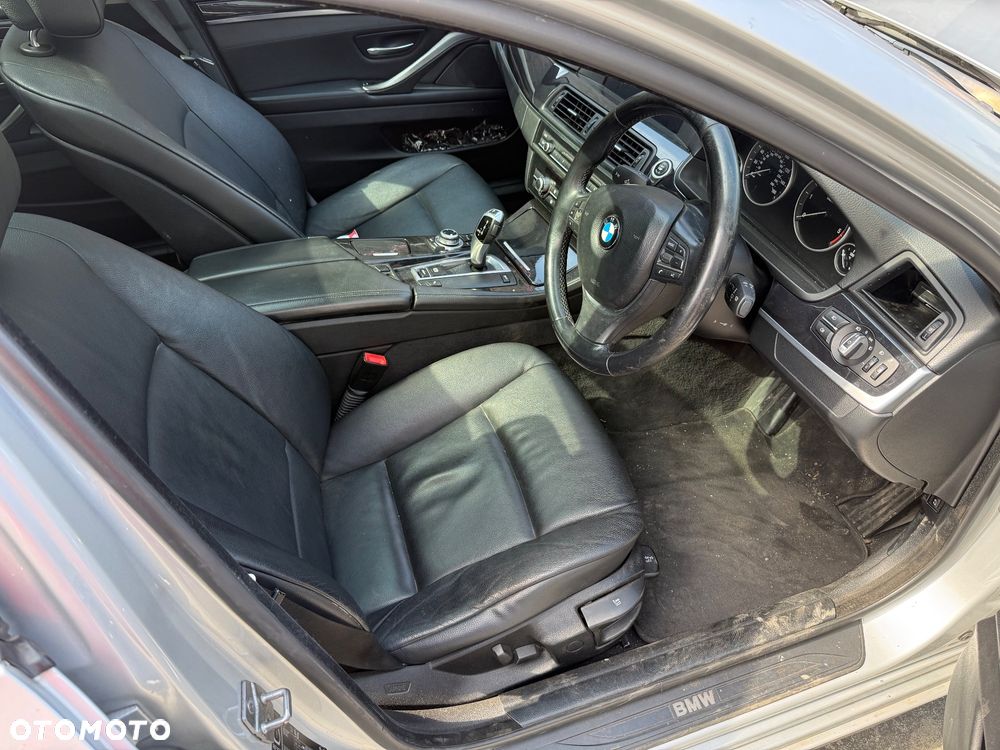 BMW Seria 5 520d - 14