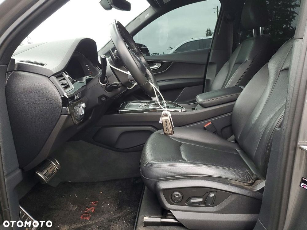 Audi Q7 3.0 TFSI Quattro Tiptronic - 7