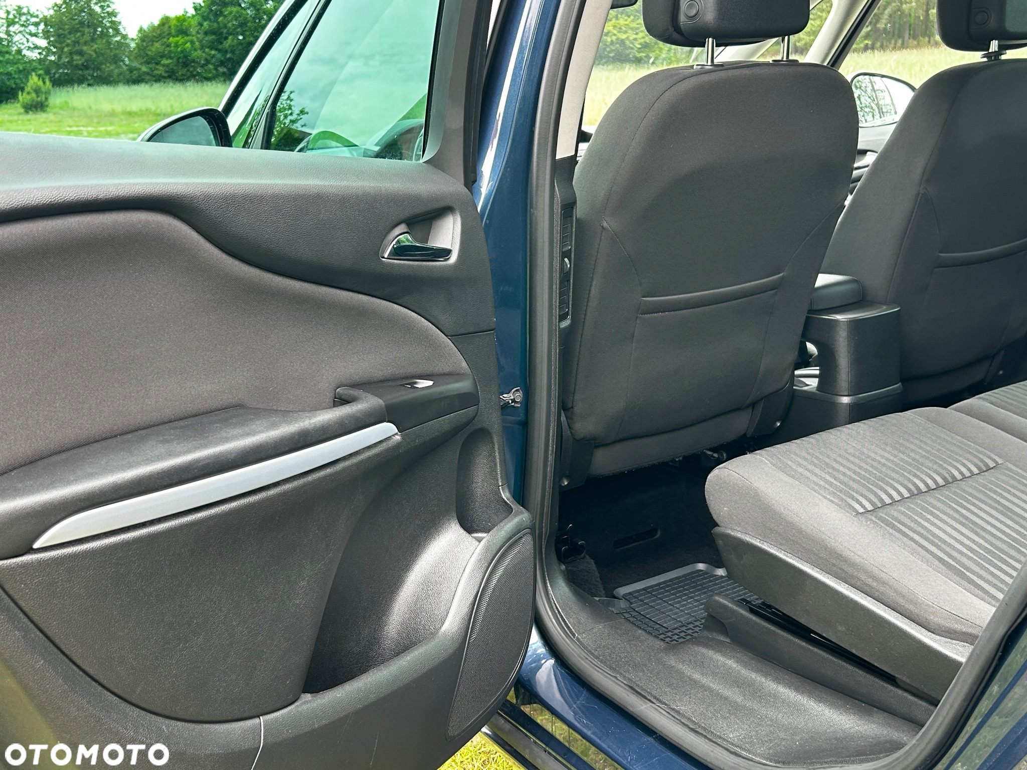 Opel Zafira Tourer 2.0 CDTI Edition - 17