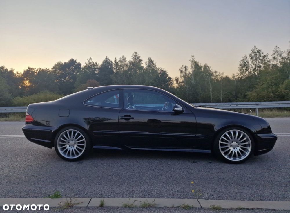 Mercedes-Benz CLK - 19